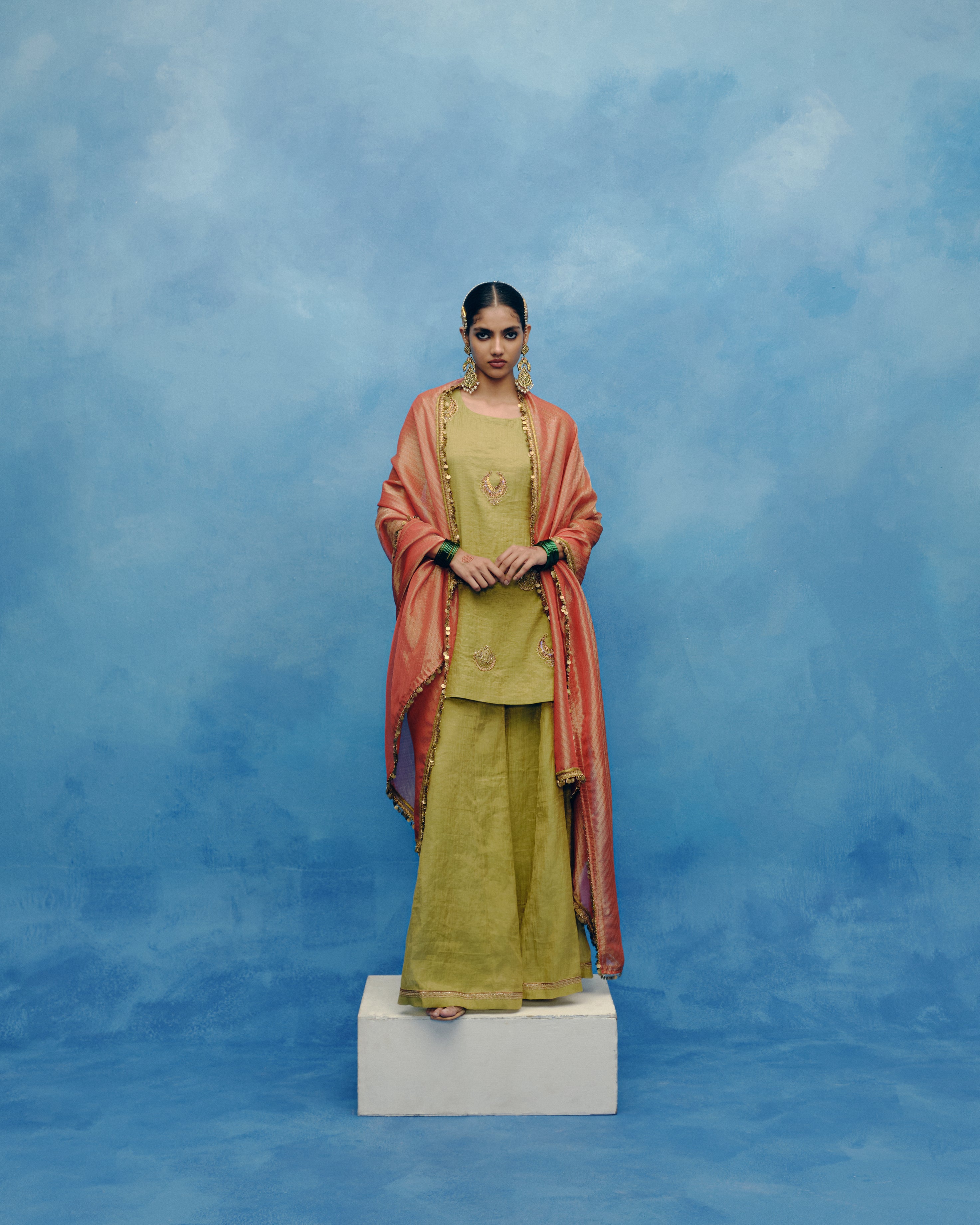Chanda Sharara Set